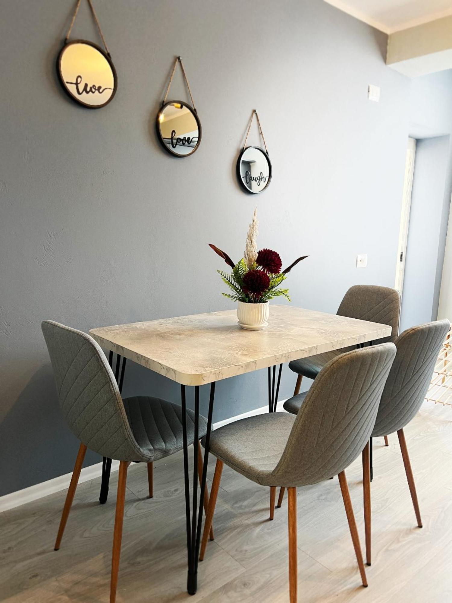 Joyful Apartment ติรานา ภายนอก รูปภาพ